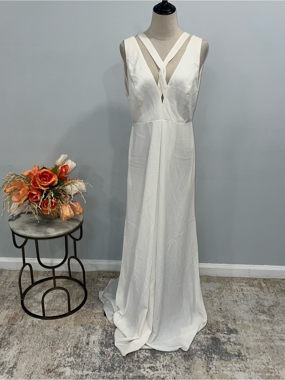 Jill Jill Stuart White / Off White Strappy V Neck Sleeveless Maxi Gown - Size 6 - Picture 2 of 11